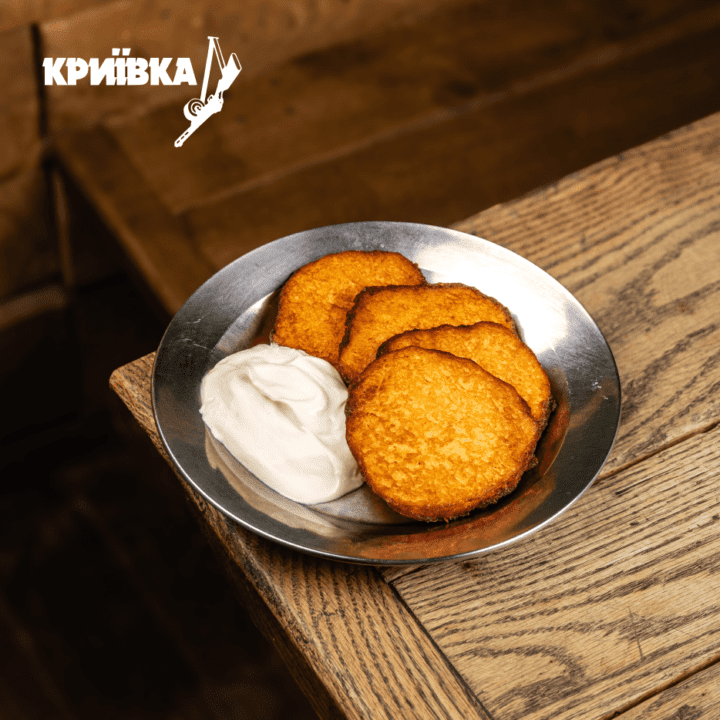 Деруни зі сметаною
