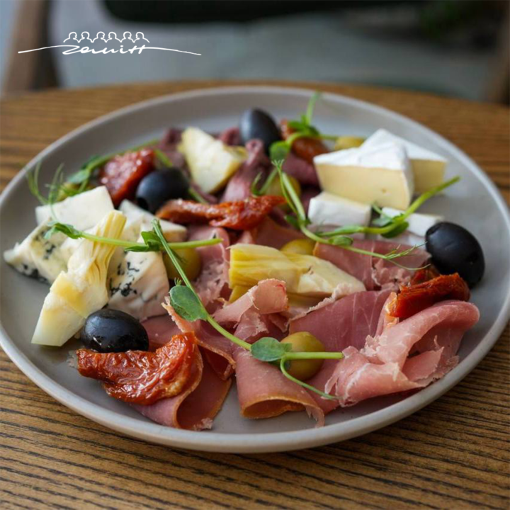 Антипасті